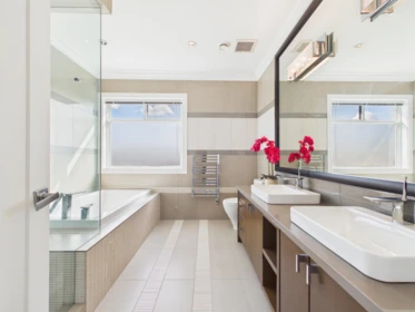 Hallway Photo of 7320 Dow Avenue, Burnaby, BC