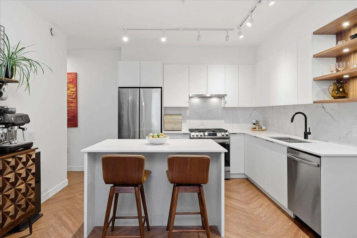 Dining Area Photo of 320 3229 St Johns Street, Port Moody, BC