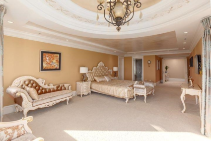 Hot Tub / Spa Photo of 1167 Eyremount Drive, West Vancouver, BC