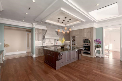 Pantry Photo of 1167 Eyremount Drive, West Vancouver, BC