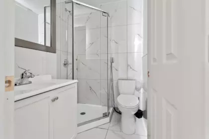Mudroom Photo of 14115 110 Avenue, Surrey, BC