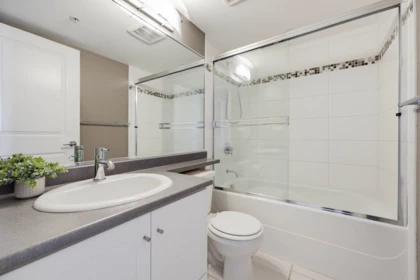 Hallway Photo of 1103 814 Royal Avenue, New Westminster, BC