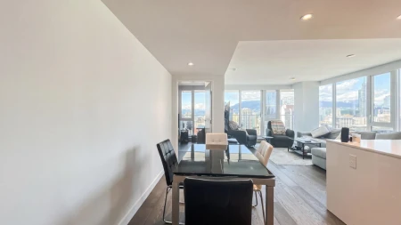 Kitchen Island Photo of 3202 1111 Richards Street, Vancouver, BC