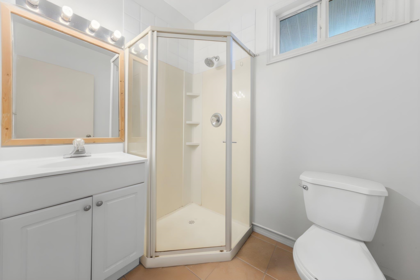 Mudroom Photo of 339 E 41st Avenue, Vancouver, BC