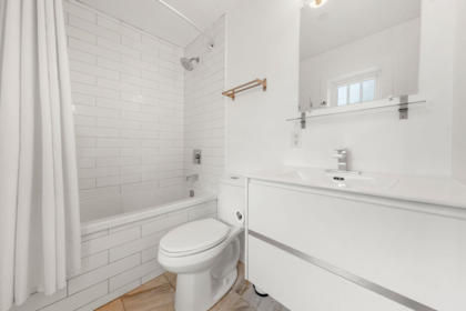 Powder Room Photo of 339 E 41st Avenue, Vancouver, BC