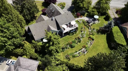 Garden / Landscaping Photo of 397 Vernon Place, Gibsons, BC