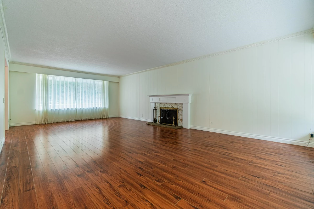 Dining Area Photo of 5725 Cranley Drive, West Vancouver, BC