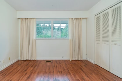 Swimming Pool Photo of 5725 Cranley Drive, West Vancouver, BC