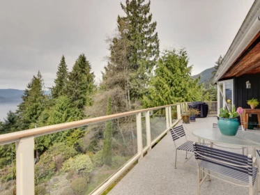 Breakfast Nook Photo of 110 Oceanview Place, Lions Bay, BC