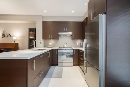 Kitchen Island Photo of 5946 Oak Street, Vancouver, BC