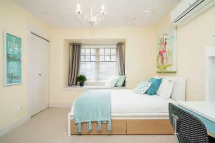 Laundry Room Photo of 5946 Oak Street, Vancouver, BC