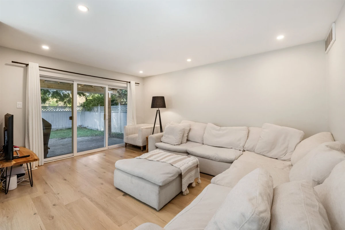 Family Room Photo of 6503 Woodglen Street, Delta, BC