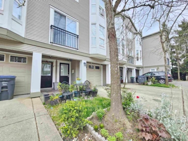33 9559 130a Street, Surrey, BC, Surrey — Townhouse for sale
