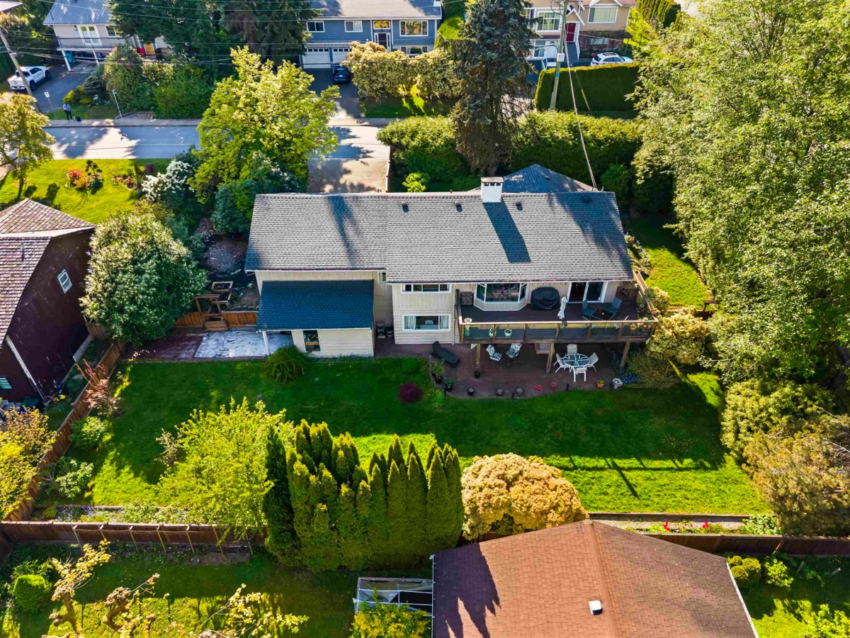 Family Room Photo of 998 Fairway Drive, North Vancouver, BC