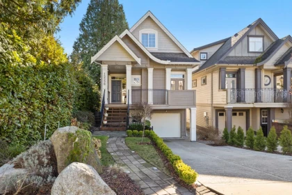 15556 Goggs Avenue, White Rock, BC, White Rock — 4 bed single family residence for sale