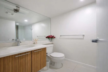 Primary Bathroom Photo of 1207 7888 Saba Road, Richmond, BC