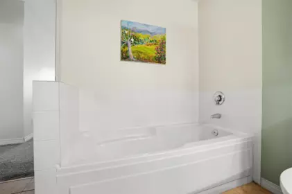 Entry Foyer Photo of 302 5780 Trail Avenue, Sechelt, BC