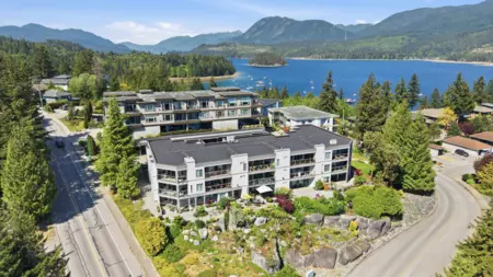 Hot Tub / Spa Photo of 302 5780 Trail Avenue, Sechelt, BC