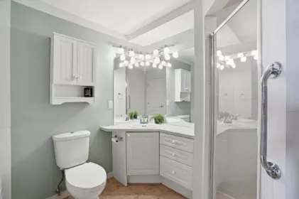 Mudroom Photo of 302 5780 Trail Avenue, Sechelt, BC