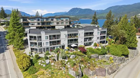 Swimming Pool Photo of 302 5780 Trail Avenue, Sechelt, BC