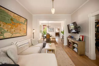 Primary Bedroom Photo of 732 E Pender Street, Vancouver, BC