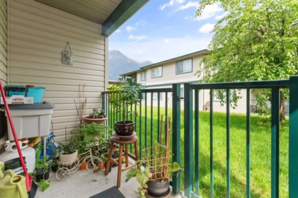 Garage Interior Photo of 6 455 Rupert Street, Hope, BC