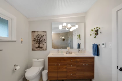 Guest Bathroom Photo of 624 Lower Crescent, Britannia Beach, BC