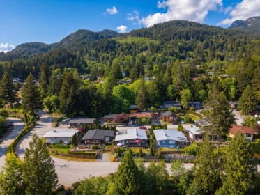 Hot Tub / Spa Photo of 624 Lower Crescent, Britannia Beach, BC