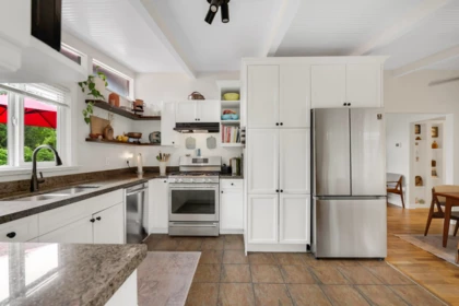 Kitchen Photo of 624 Lower Crescent, Britannia Beach, BC
