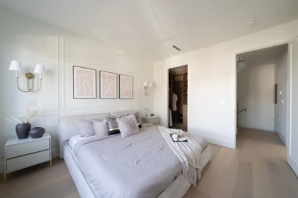 Guest Bathroom Photo of 1 864 E 16th Avenue, Vancouver, BC