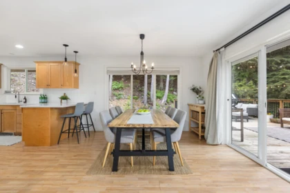 Breakfast Nook Photo of 7463 Beechwood Street, Pemberton, BC