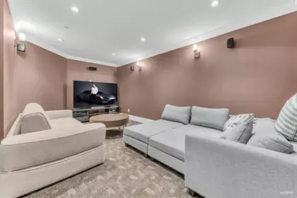 Hot Tub / Spa Photo of 2567 Lawson Avenue, West Vancouver, BC