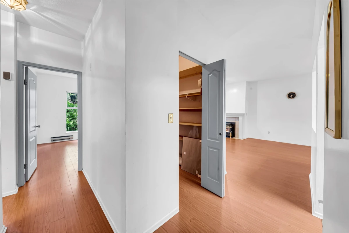 Dining Area Photo of 212 13918 72 Avenue, Surrey, BC