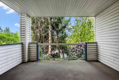 Entry Foyer Photo of 212 13918 72 Avenue, Surrey, BC