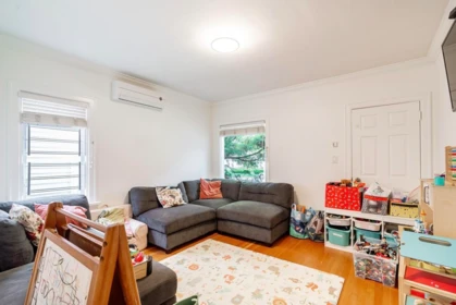 Breakfast Nook Photo of 242 W 21st Avenue, Vancouver, BC