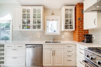 Kitchen Photo of 242 W 21st Avenue, Vancouver, BC