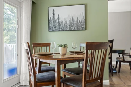 Primary Bedroom Photo of 459 Naismith Avenue, Harrison Hot Springs, BC