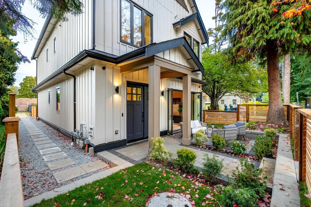 Family Room Photo of 487 E 31st Avenue, Vancouver, BC