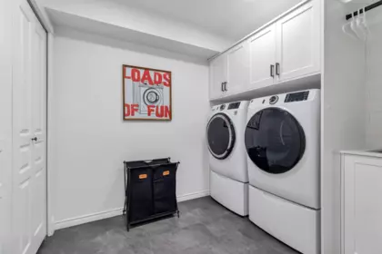 Mudroom Photo of 1102 Strathaven Drive, North Vancouver, BC