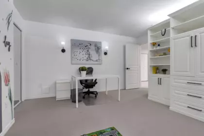 Powder Room Photo of 1102 Strathaven Drive, North Vancouver, BC