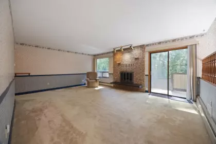 Kitchen Island Photo of 7889 Woodhurst Drive, Burnaby, BC