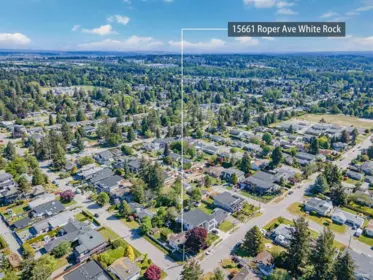 Front Yard Photo of 15661 Roper Avenue, White Rock, BC