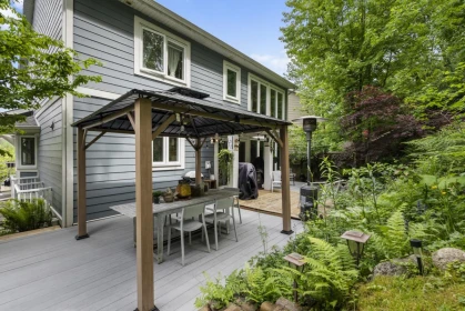 Hot Tub / Spa Photo of 13820 116 Avenue, Surrey, BC