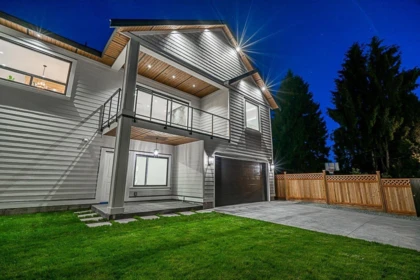 Fitness Center Photo Near 12881 104 Avenue, Surrey, BC