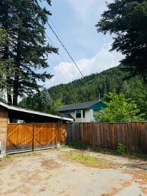 Living Room Photo of 47404 Macneal Road, Boston Bar / Lytton, BC