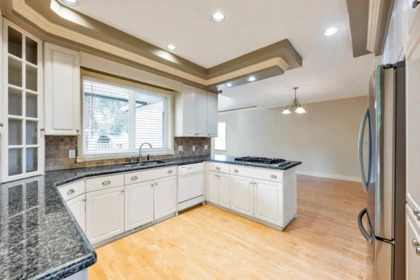 Breakfast Nook Photo of 18032 98 Avenue, Surrey, BC