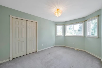 Mudroom Photo of 18032 98 Avenue, Surrey, BC
