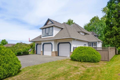 Swimming Pool Photo of 18032 98 Avenue, Surrey, BC