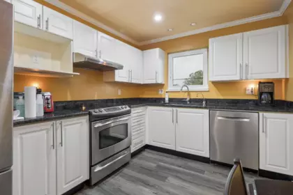 Primary Bathroom Photo of 305 5977 177b Street, Surrey, BC