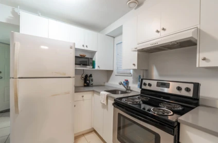 Mudroom Photo of 13933 90a Avenue, Surrey, BC